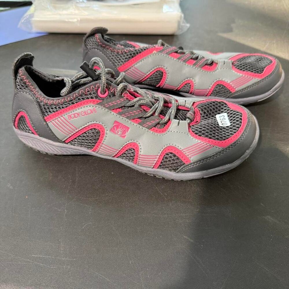 Body Glove Womens merrell gray pink